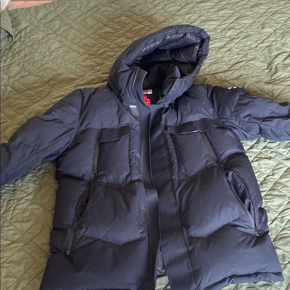 Men's Hooded Puffer Jacket in Black